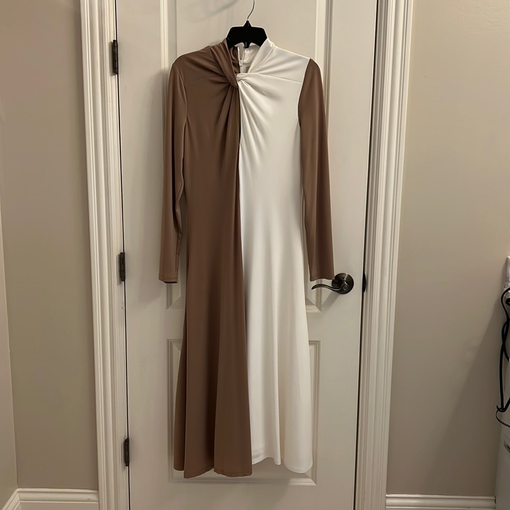 Halston 2022 Season Evening Gown 😍😍